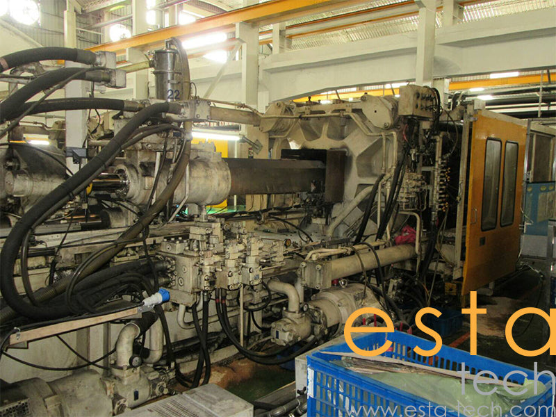 TOSHIBA IS850GTW-81A (YR 2001) Used Plastic Injection Moulding Machine