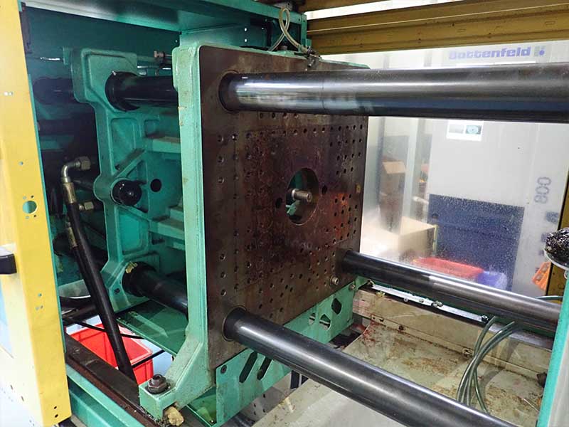 ARBURG, KRAUSS MAFFEI & BATTENFELD (YR 1995 - 2010) Used Plastic Injection Moulding Machine