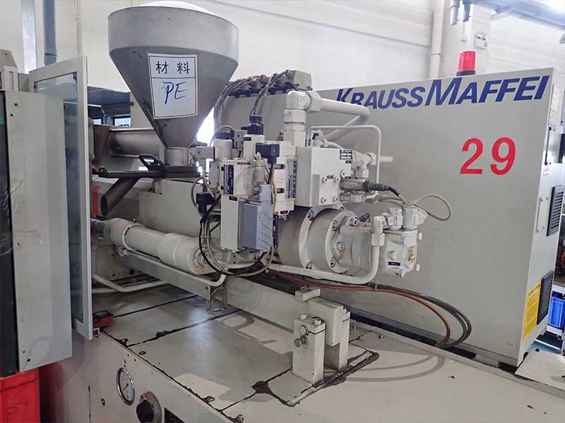 ARBURG, KRAUSS MAFFEI & BATTENFELD (YR 1995 - 2010) Used Plastic Injection Moulding Machine