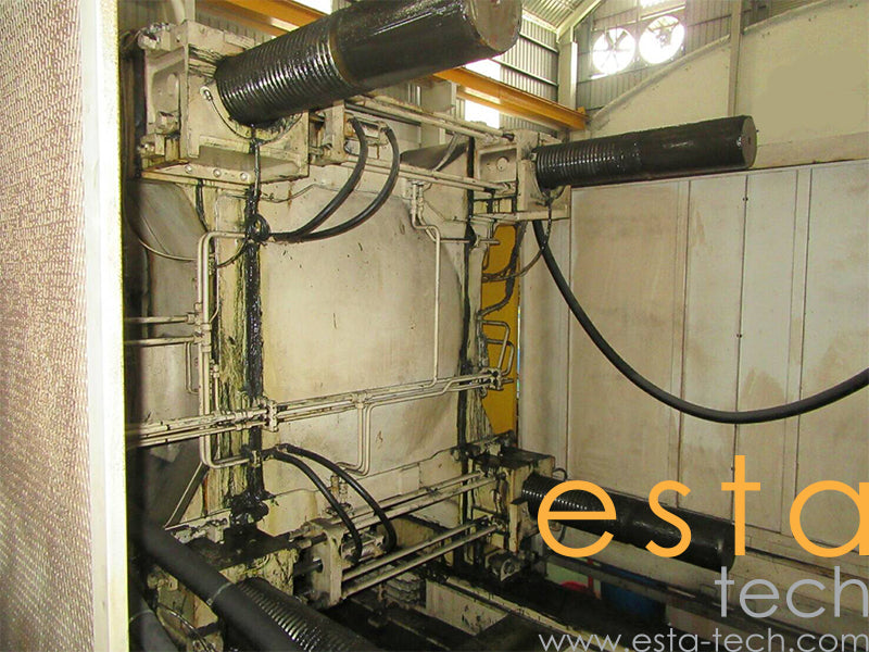 TOSHIBA IS850GTW-81A (YR 2001) Used Plastic Injection Moulding Machine