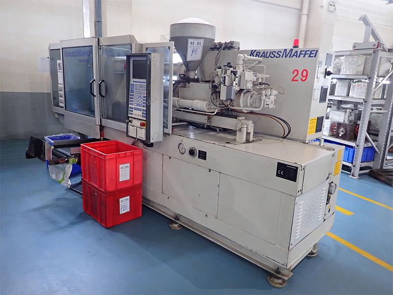 ARBURG, KRAUSS MAFFEI & BATTENFELD (YR 1995 - 2010) Used Plastic Injection Moulding Machine