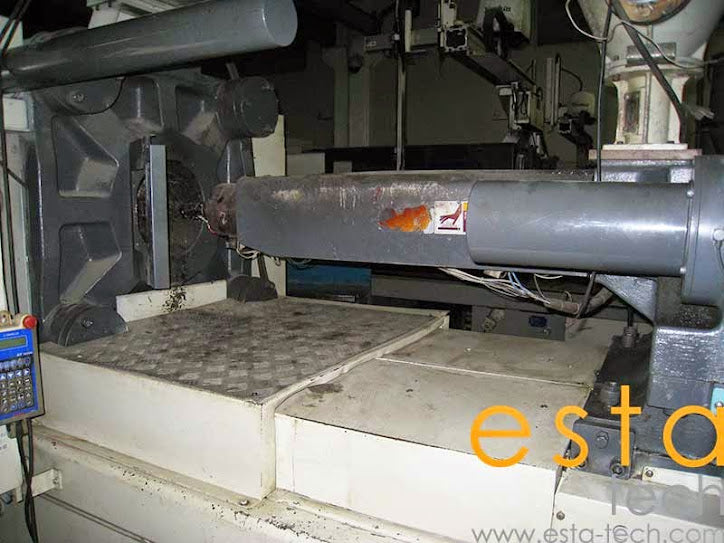 NIIGATA MD280S-IV I10 (YR 2002) Used All Electric Plastic Injection Moulding Machine