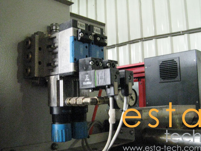 FERROMATIK MILACRON K-TEC 60S (YR 2005) Used Plastic Injection Moulding Machine